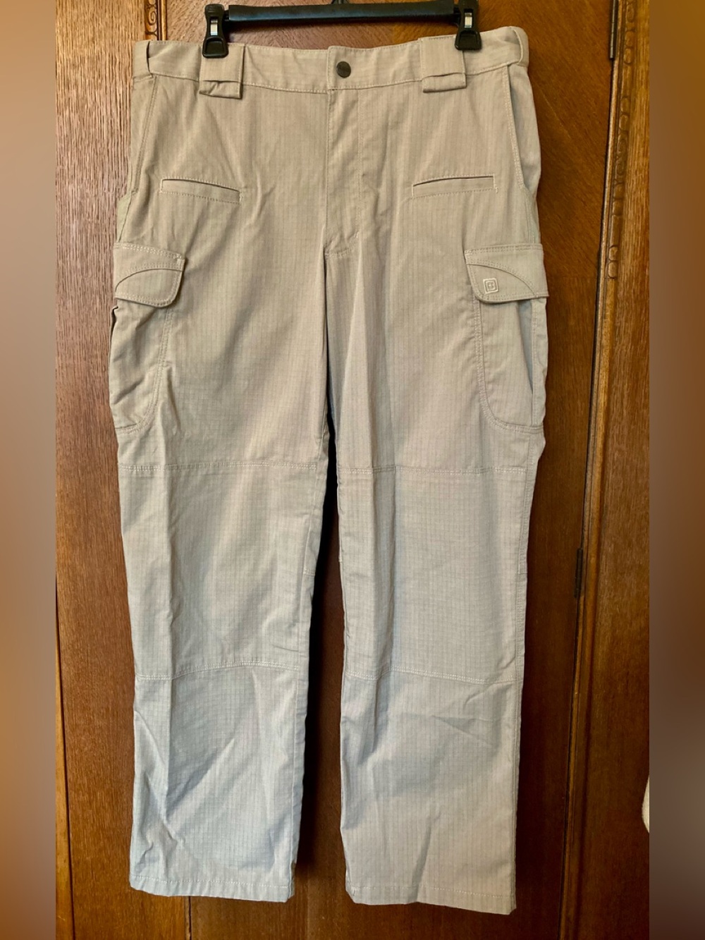 NWOT - 5.11 Tactical Khaki Cargo Pants,
size 34x30